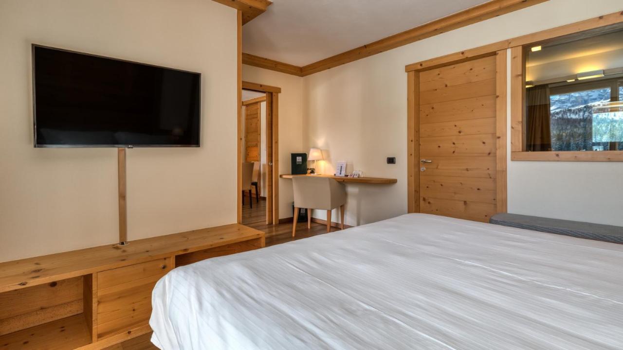 Maribel Hotel Madonna di Campiglio Exterior photo