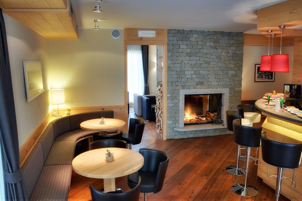 Maribel Hotel Madonna di Campiglio Exterior photo